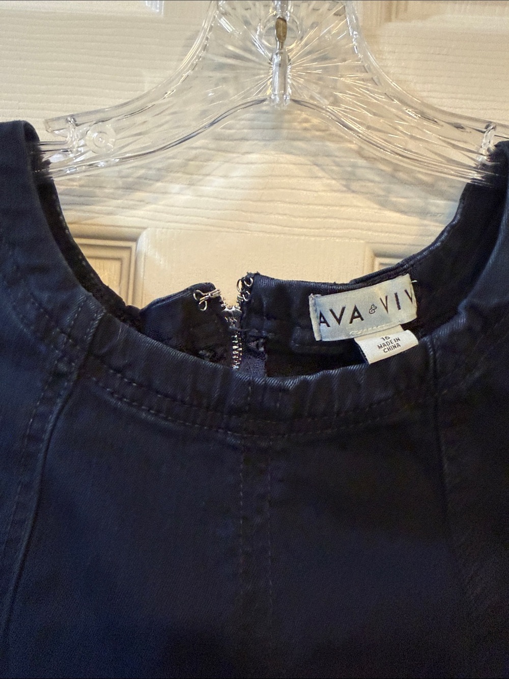 Ava & Viv Dark Navy Sleeveless Shift Dress - Picture 3 of 4